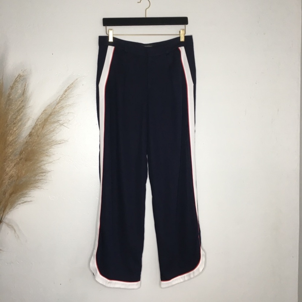 Banana Republic Avery Navy w/ White Stripe Pants